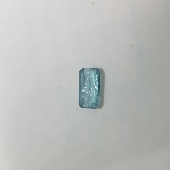 Paraiba blue tourmaline gemstone crystal - Picture 3 of 5